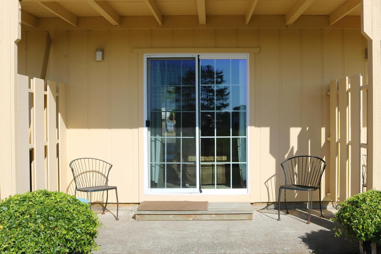 Pacific City Inn Exterior photo